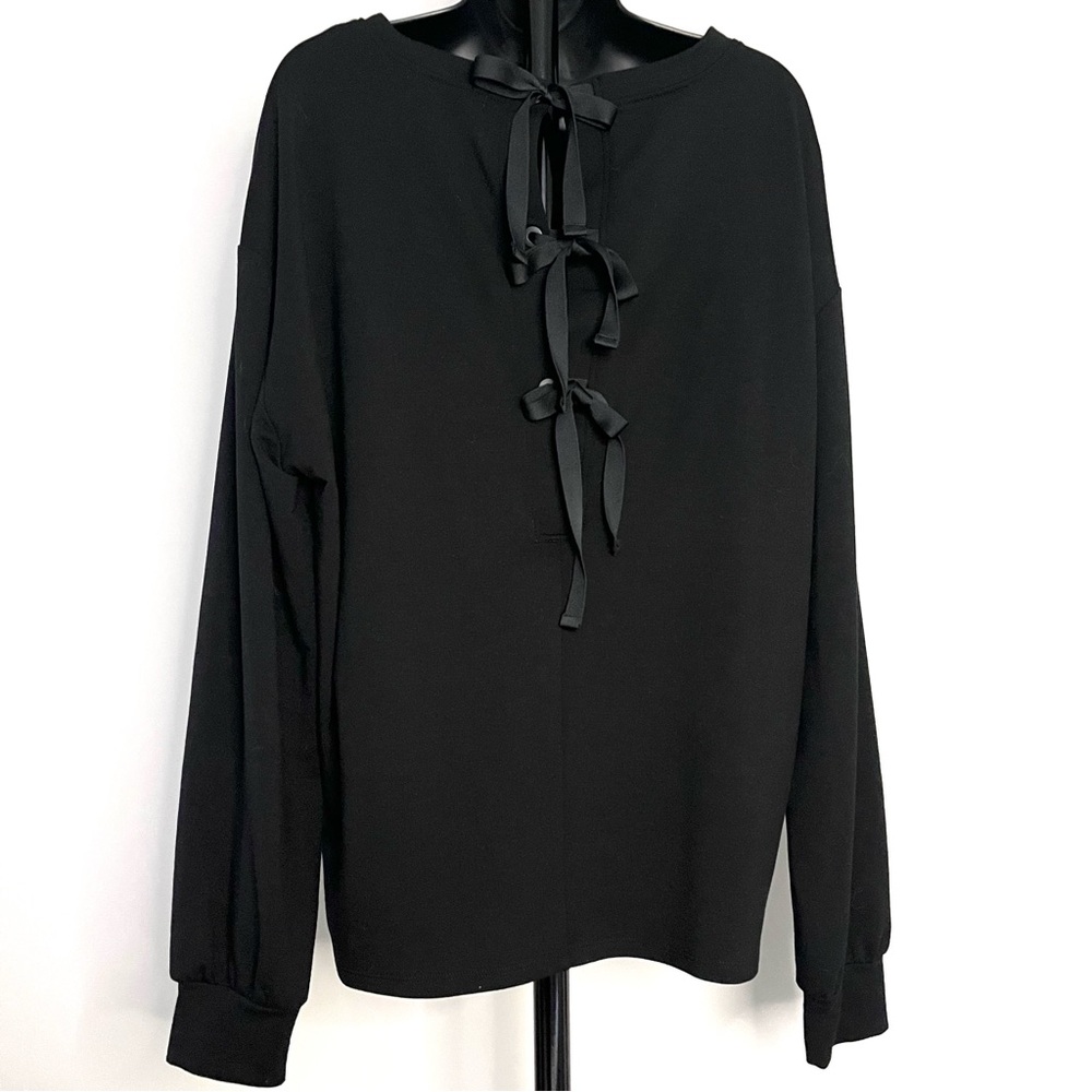 Thrive Societe Black Pullover with Lace-up Back - Size XL